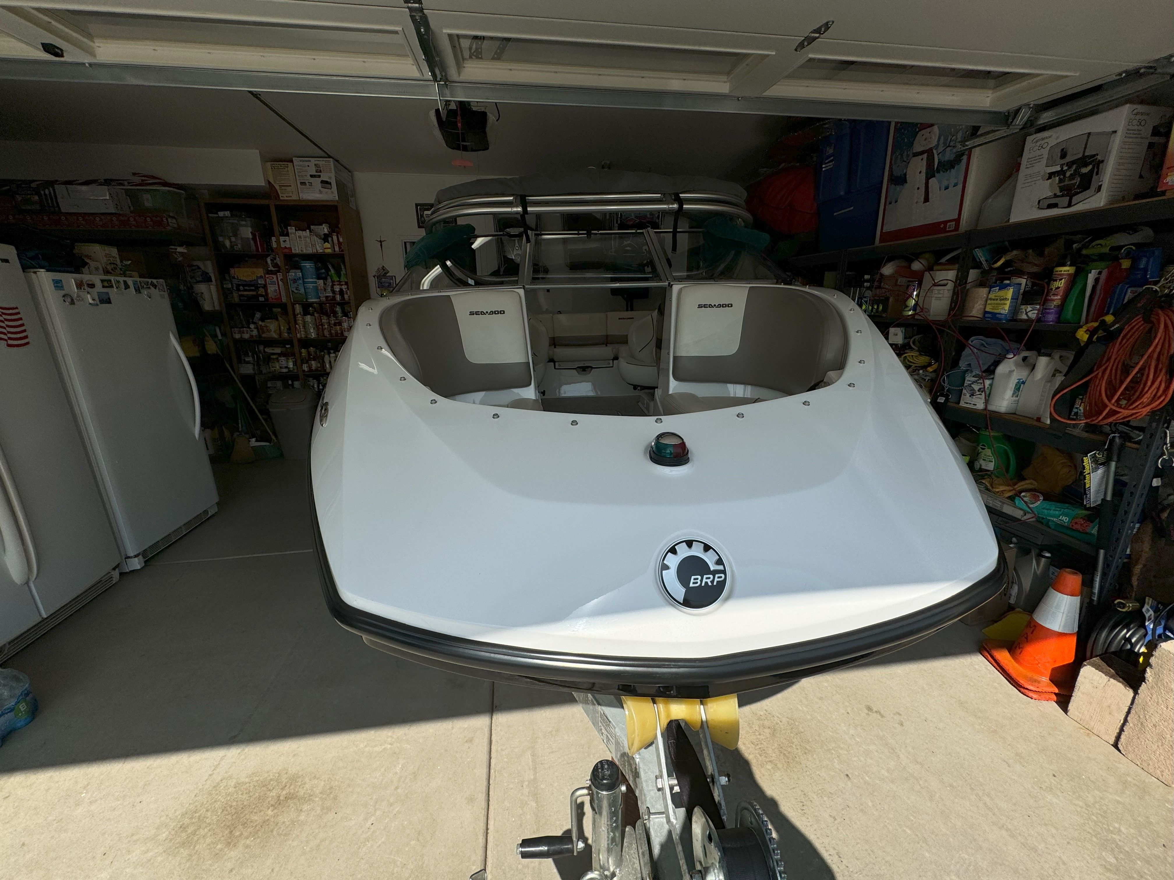 2011 Sea-Doo Sport Boats 180 Challenger SE