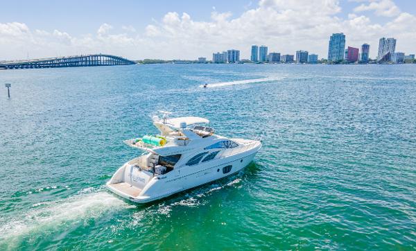 2005 Azimut 55E