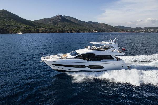 2024 Sunseeker 76 Yacht
