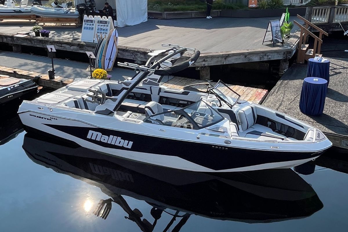 2026 Malibu Wakesetter 25 LSV