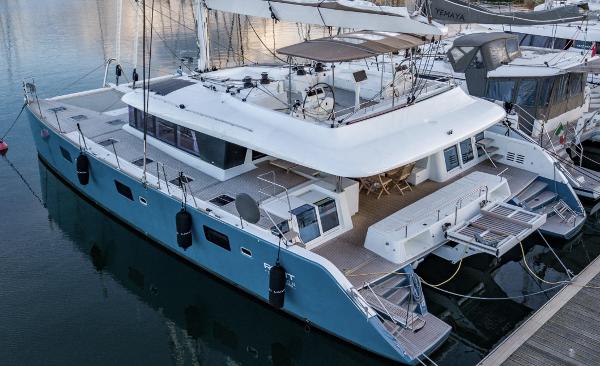 2012 Lagoon 620