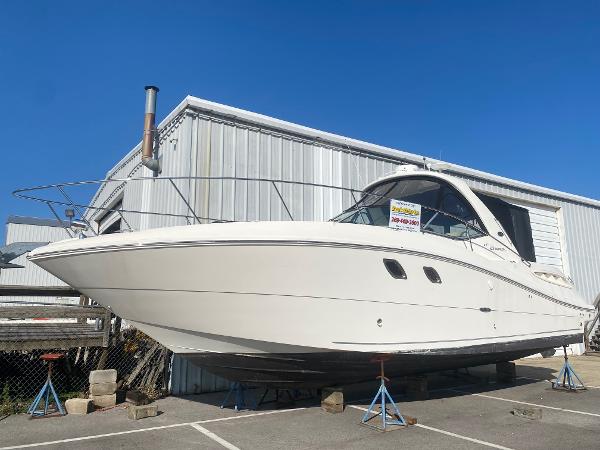 2008 Sea Ray 330 Sundancer