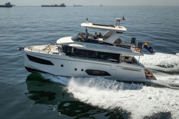 2021 Absolute 52 Navetta