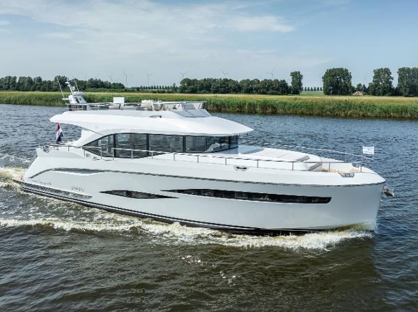 2024 Van den Hoven Voyager 56