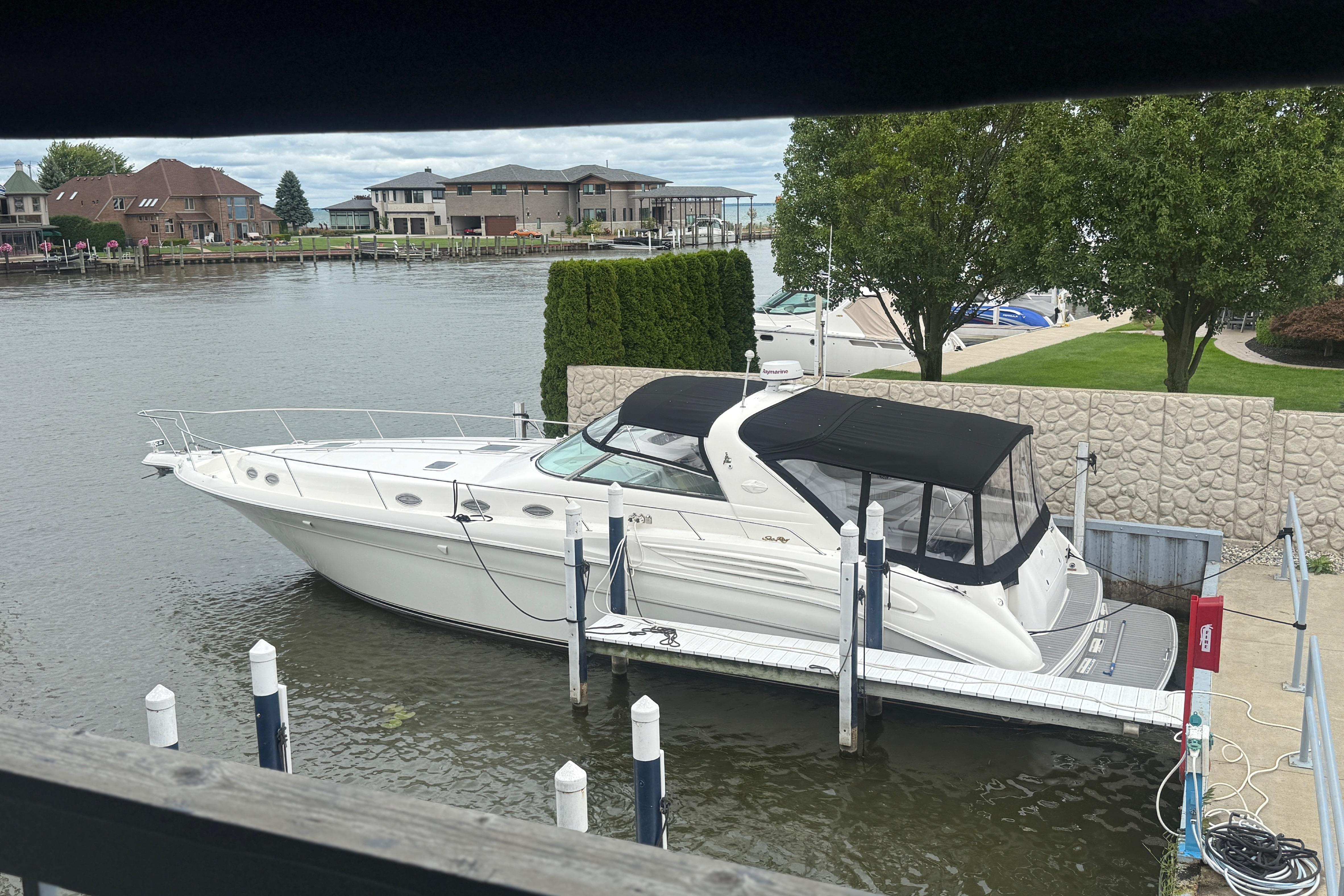 1996 Sea Ray 450 Sundancer