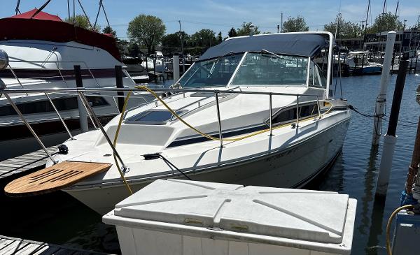 1987 Sea Ray 270 Sundancer