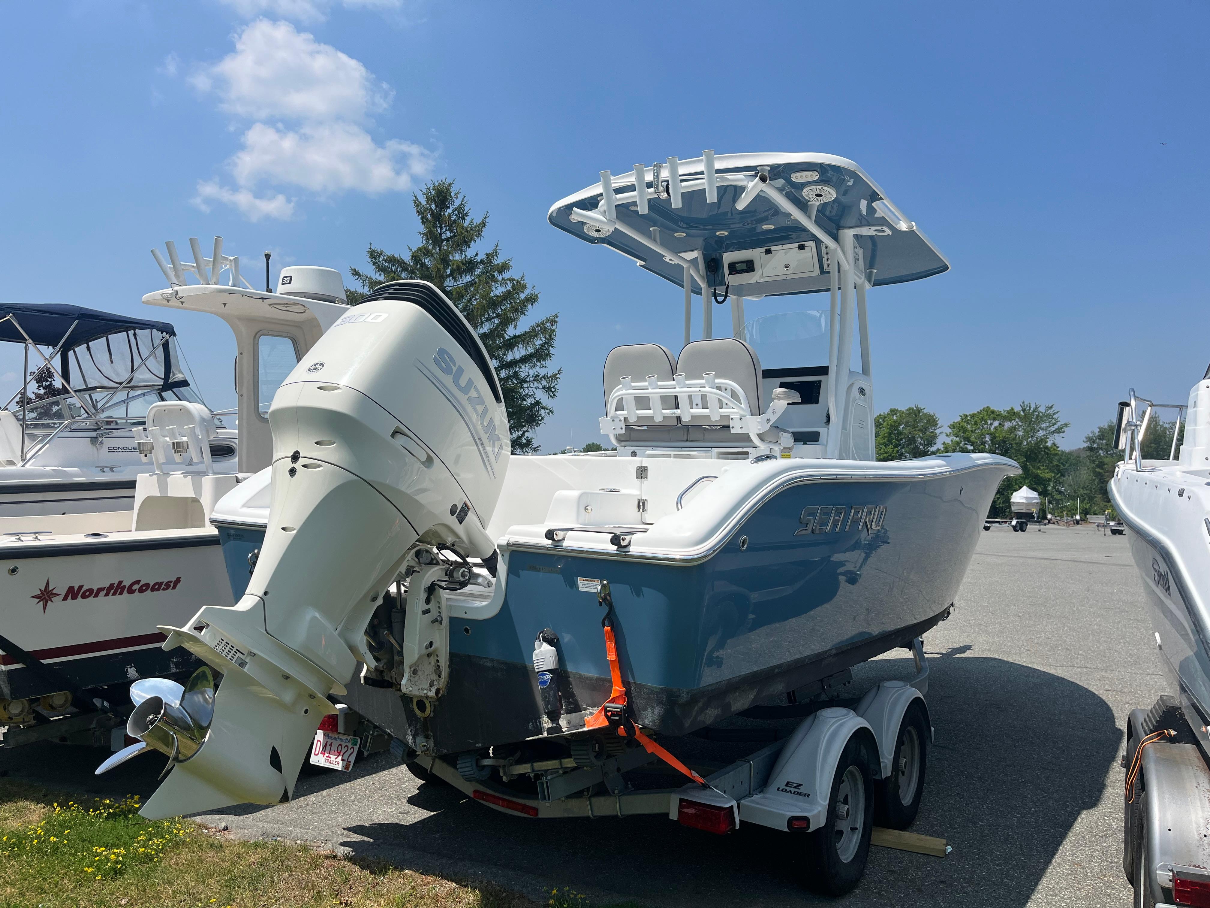2019 Sea Pro 239 Center Console