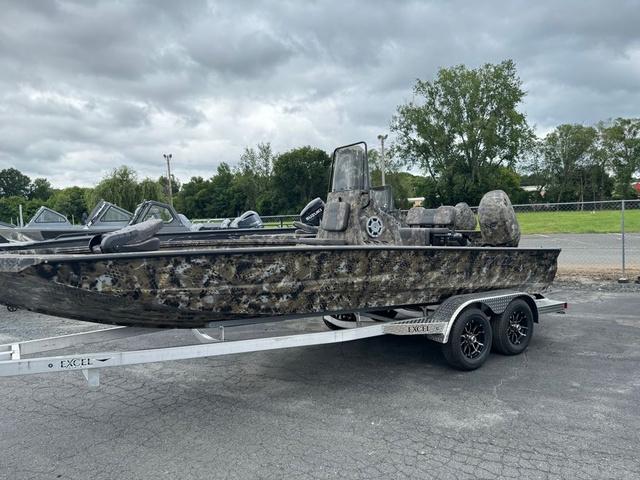 2025 Excel Bay Pro 220 Elite with 200 HP Suzuki