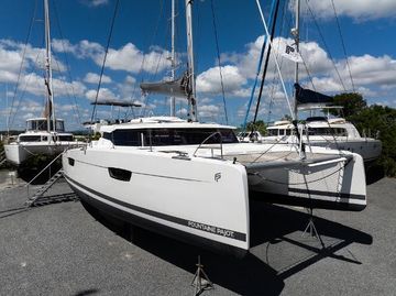 2020 Fountaine Pajot Saona 47