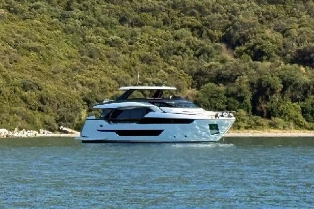2025 Ferretti Yachts 940