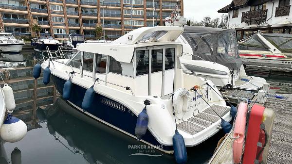 2004 Aquador 25 C