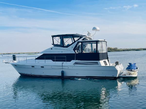 Bayliner 4587 Motoryacht boats for sale 