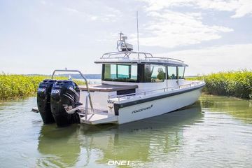 2018 Axopar 37 Aft Cabin