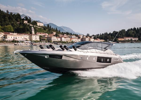 2025 Cranchi M44 HT