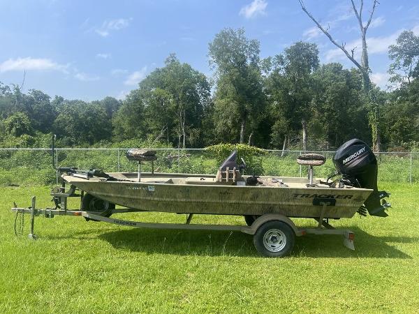 Tracker boats for sale in Beaumont Texas boats