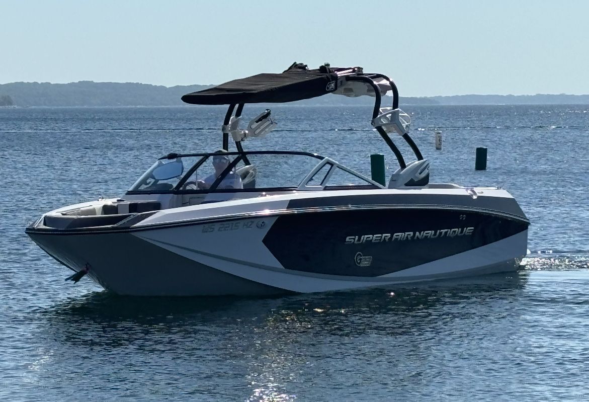 2013 Nautique G23