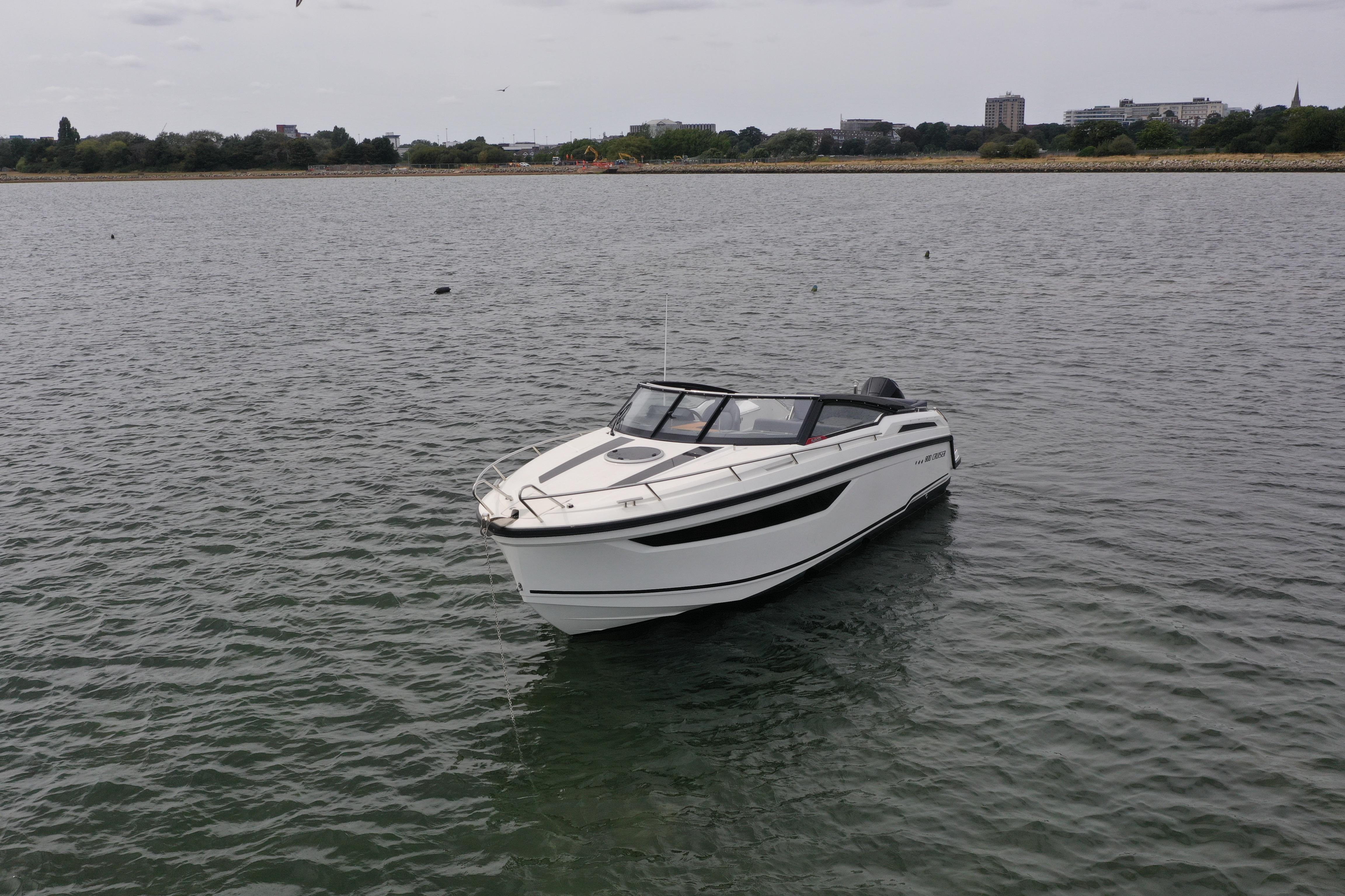 2021 Parker 800 Cruiser