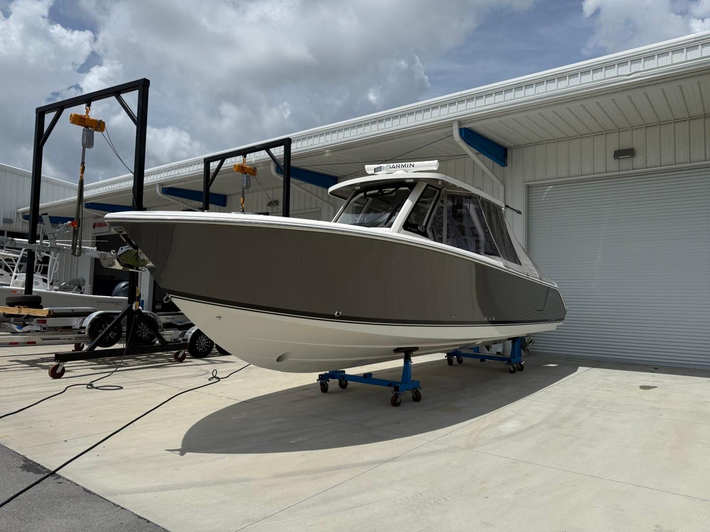 2021 Pursuit S 328 Sport