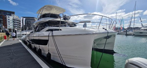2024 Aquila 44 Yacht