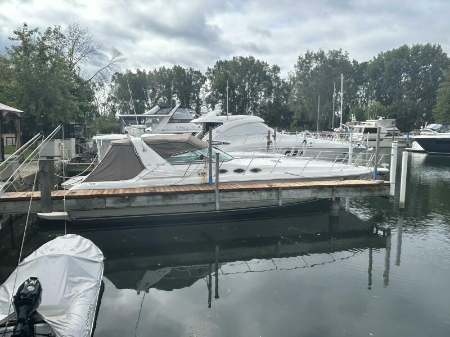 1994 Sea Ray 400 Express Cruiser