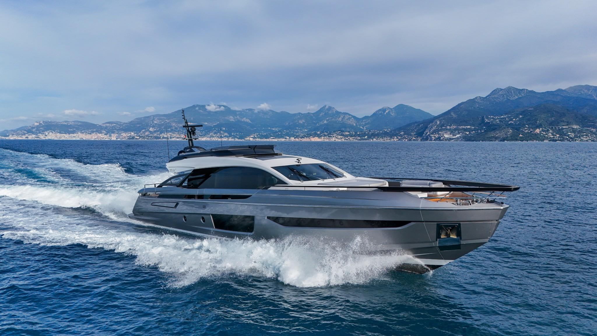 2019 Azimut S10