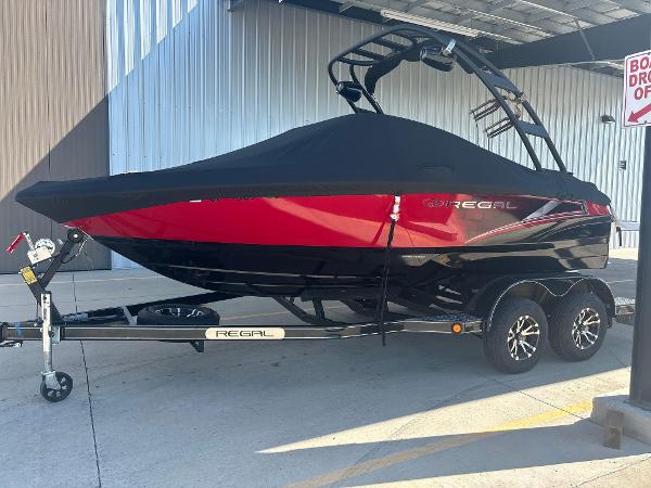2019 Regal Surf