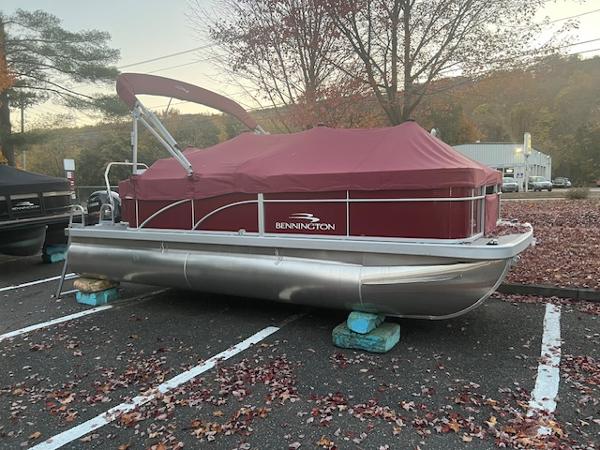 Bennington 20SVF
