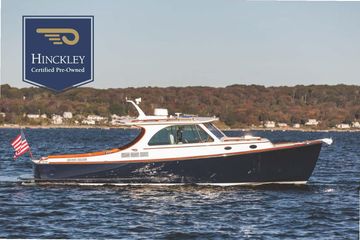2023 Hinckley Picnic Boat 34 S