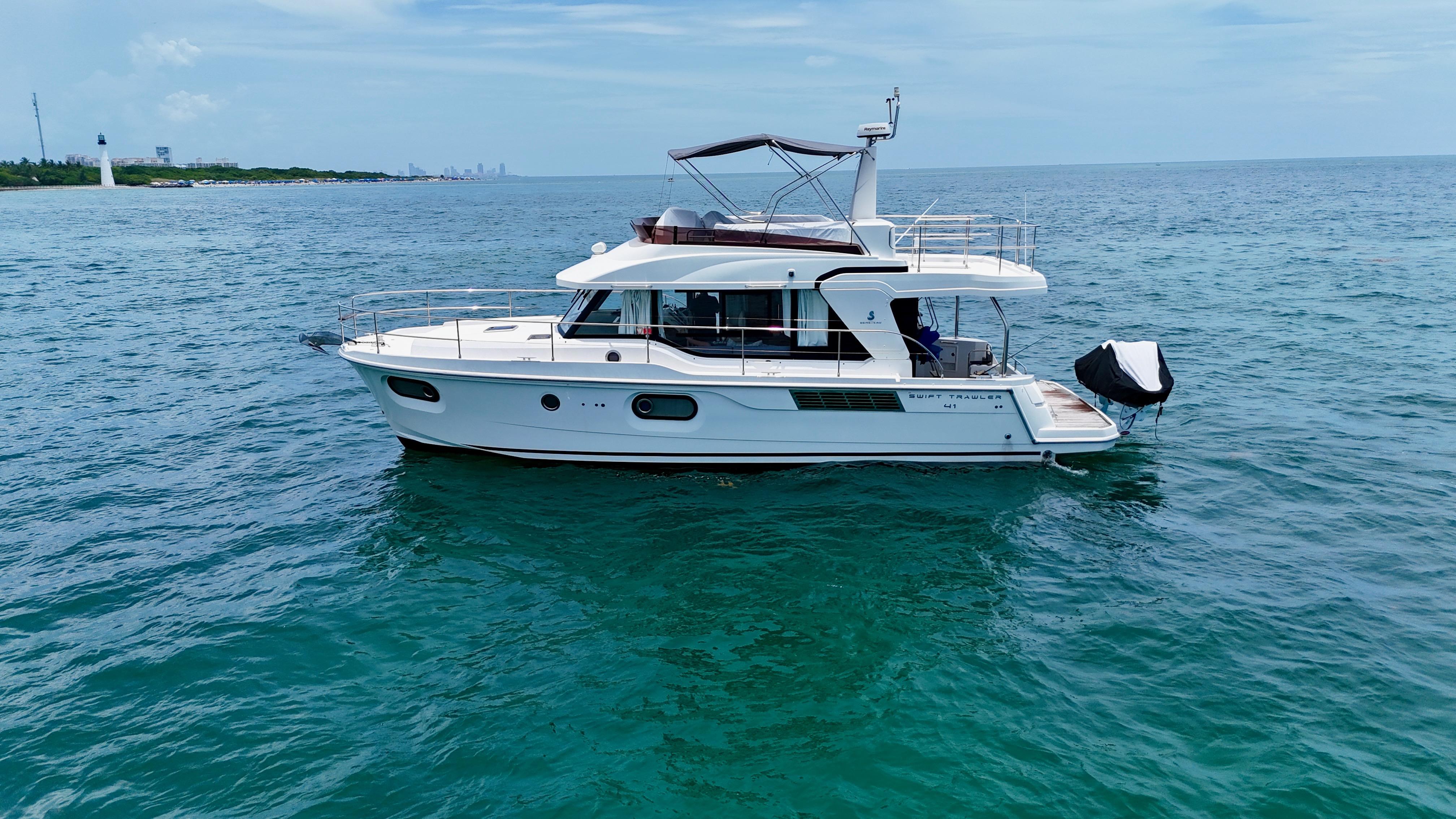 2021 Beneteau Swift Trawler 41 Fly