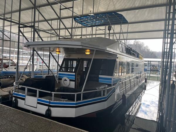 1988 Stardust Cruisers 15 x 65 Houseboat