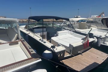 2000 Tornado 38 Flush Deck