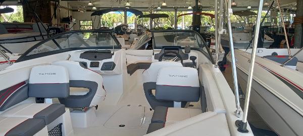 2024 Tahoe 210 S