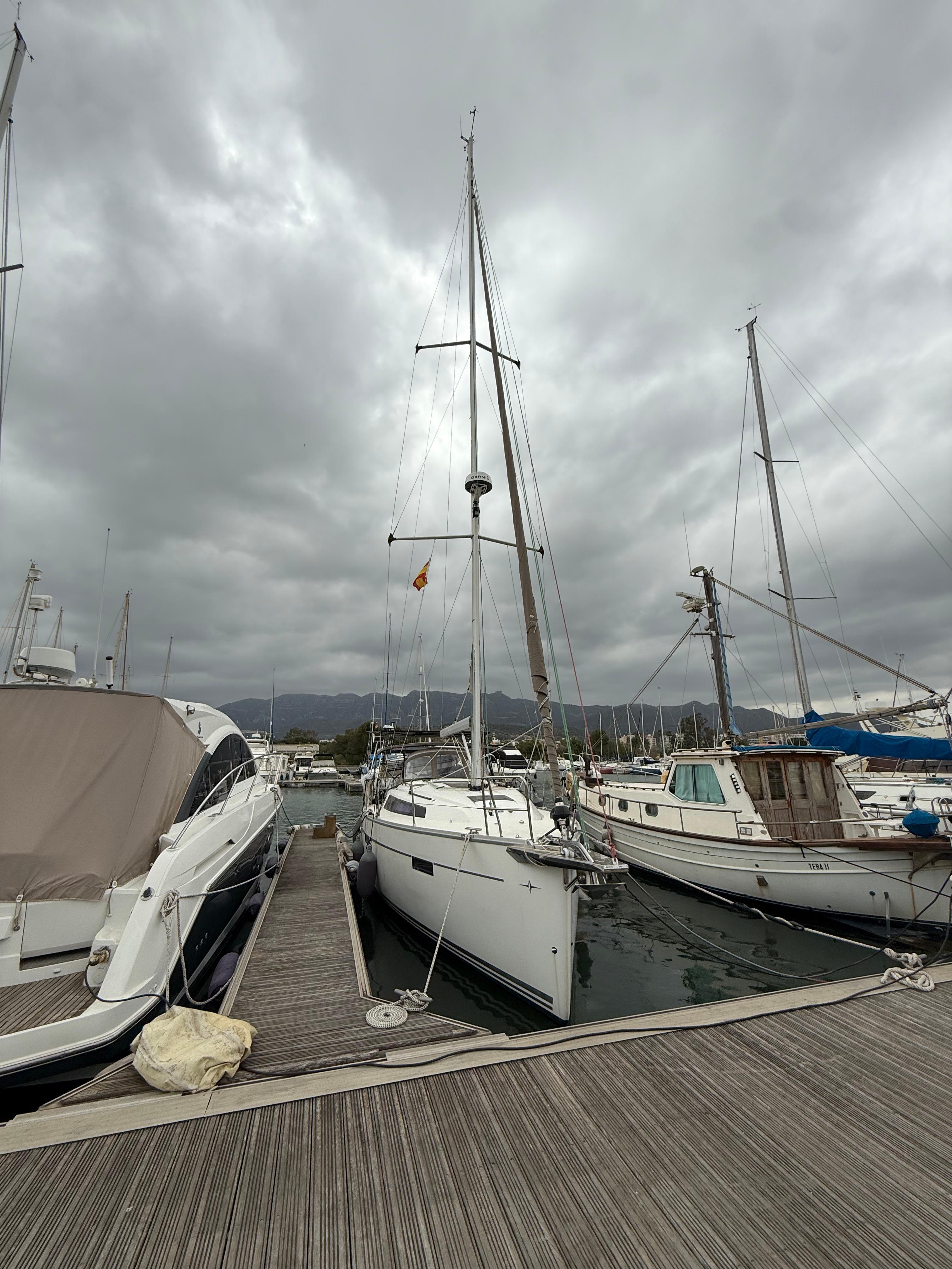 2016 Bavaria Cruiser 37