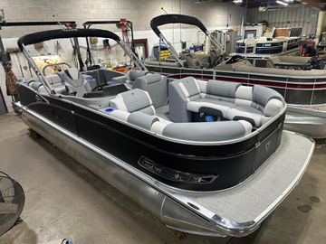 2025 Tahoe Cascade 2385 Elite Cruise Tritoon & Honda 4-Stroke EFI