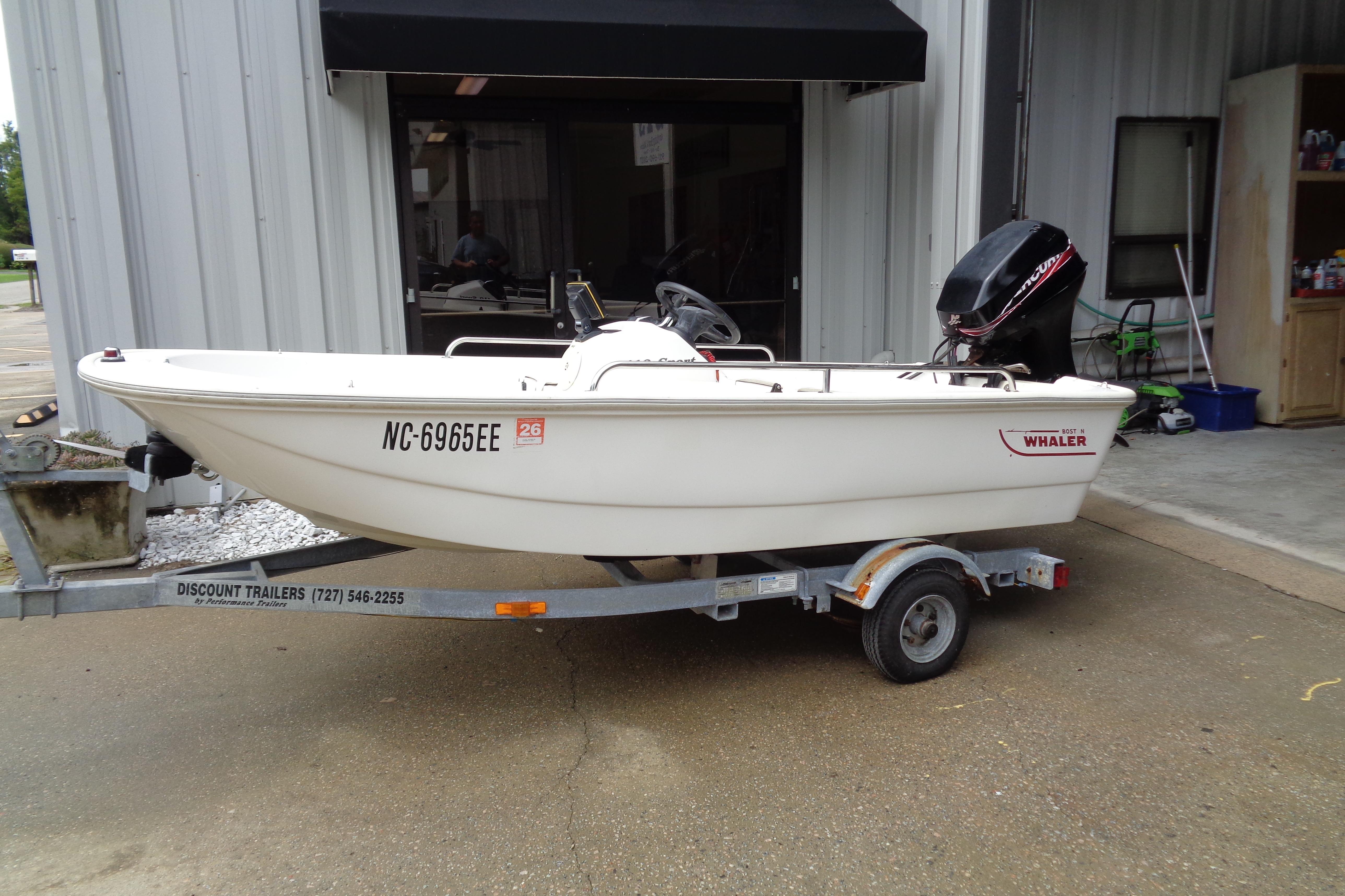 2005 Boston Whaler 110 Sport