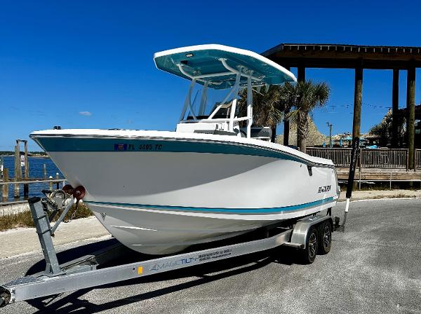 2018 Blackfin 212 CC