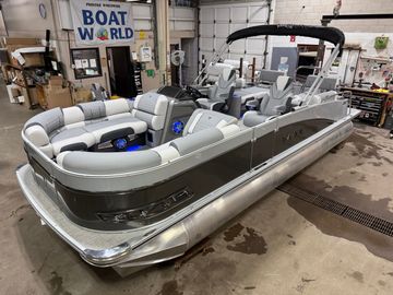 2025 Tahoe Cascade 2385 Quad Lounge Shift SS Tritoon & Honda 4-Stroke EFI