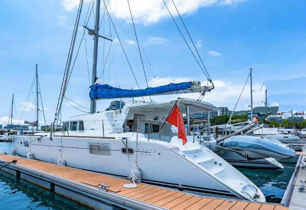2007 Lagoon 440