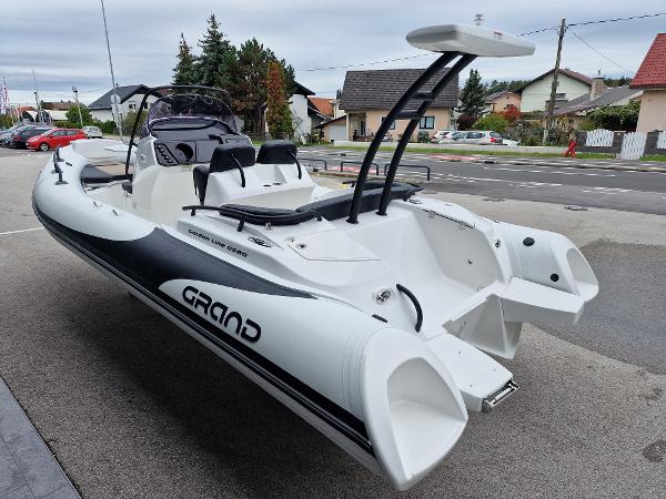 2025 Grand G580HGLF White Decor