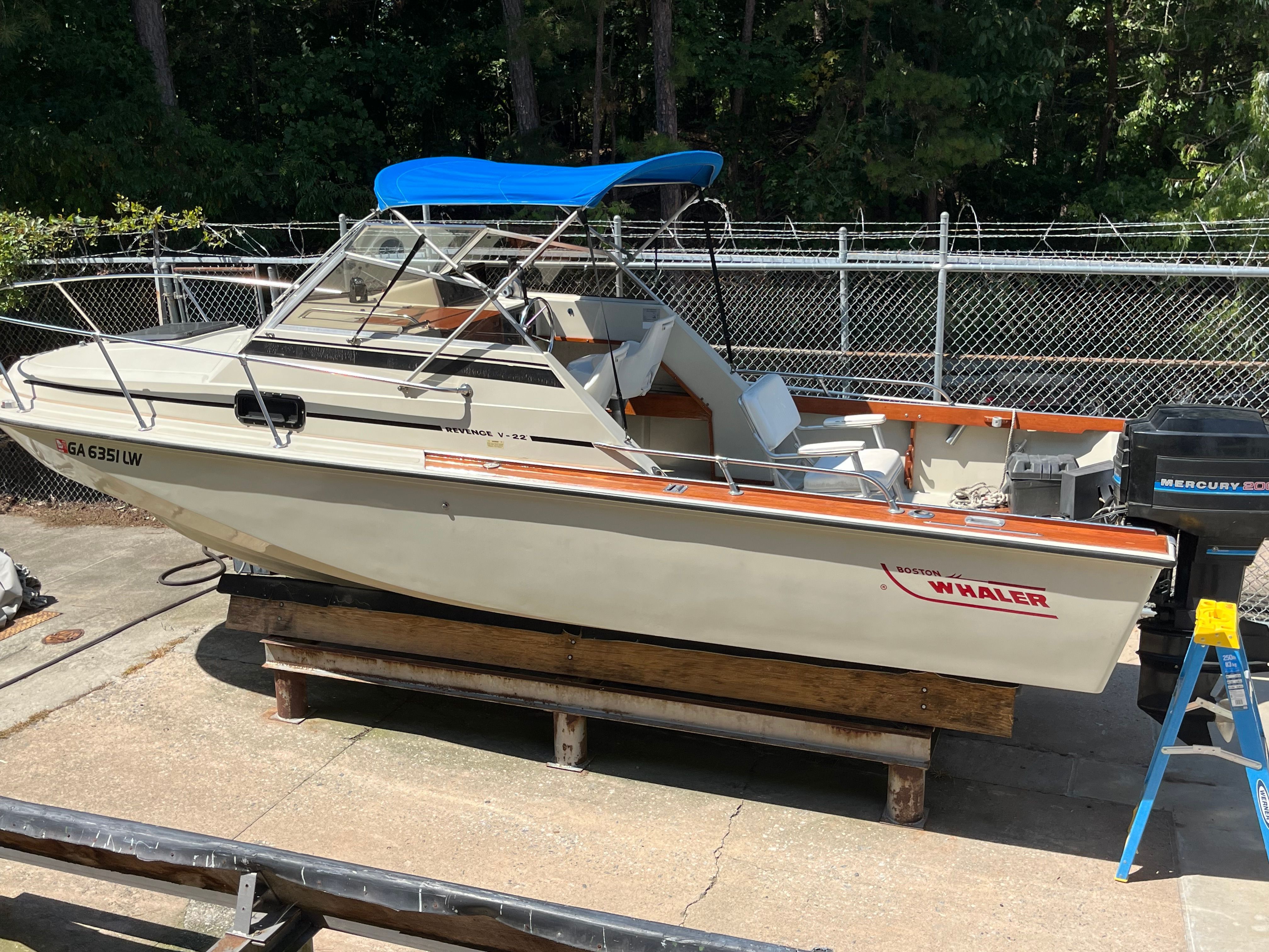 1980 Boston Whaler Renegade Cuddy