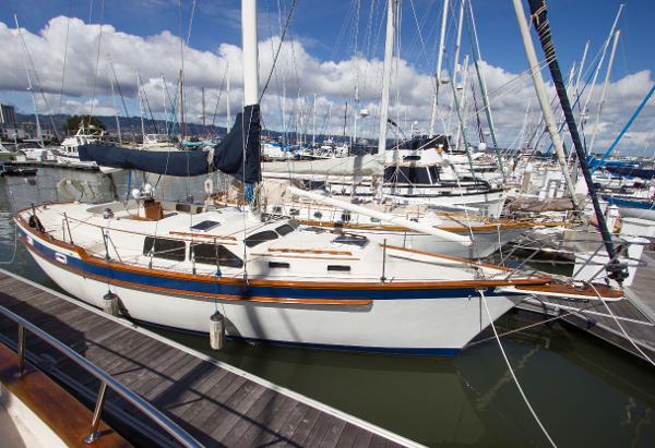 1983 Irwin repowered 38-2 Mark II center cockpit cutter