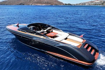 2018 Riva 38