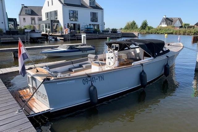 2009 Tender AdmiralsTender C28