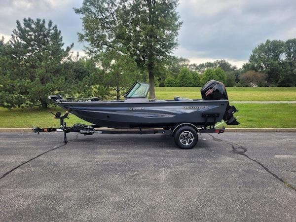 2024 Ranger VS1682SC Angler