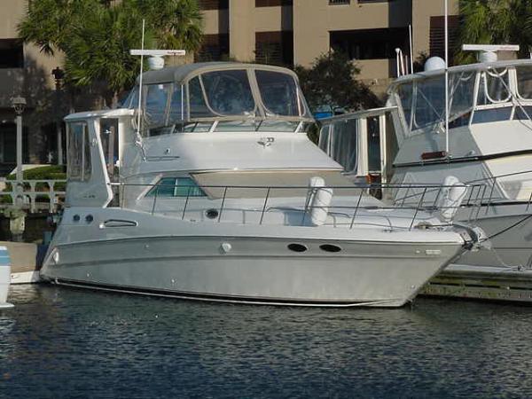 2001 Sea Ray 420 Aft Cabin