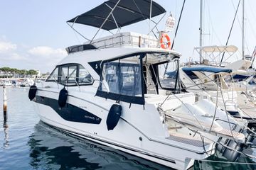 2024 Beneteau Antares 12 Fly