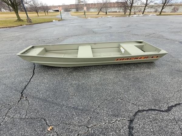 2025 Tracker Grizzly 1436 Utility