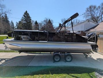 2022 Bennington SX 21 Swingback