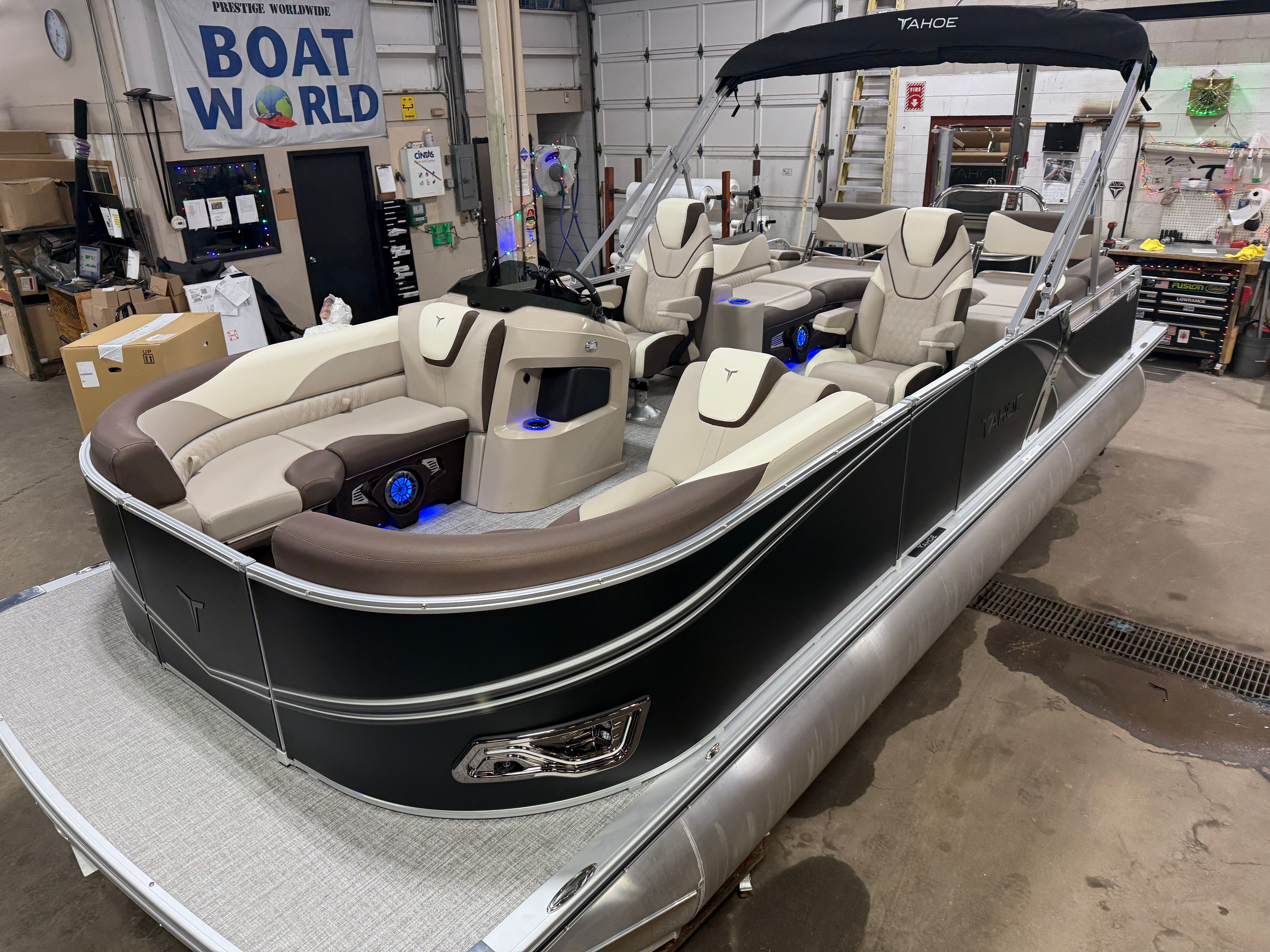 2025 Tahoe LTZ 2385 Quad Lounge Shift SS Tritoon & Honda 4-Stroke EFI