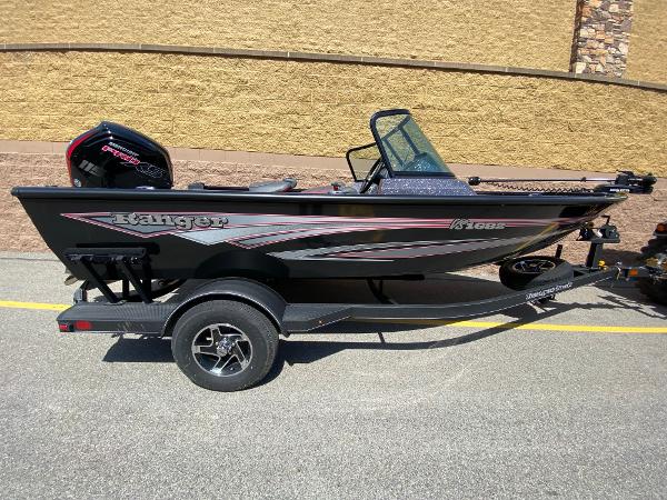 2024 Ranger VS1682SC Angler